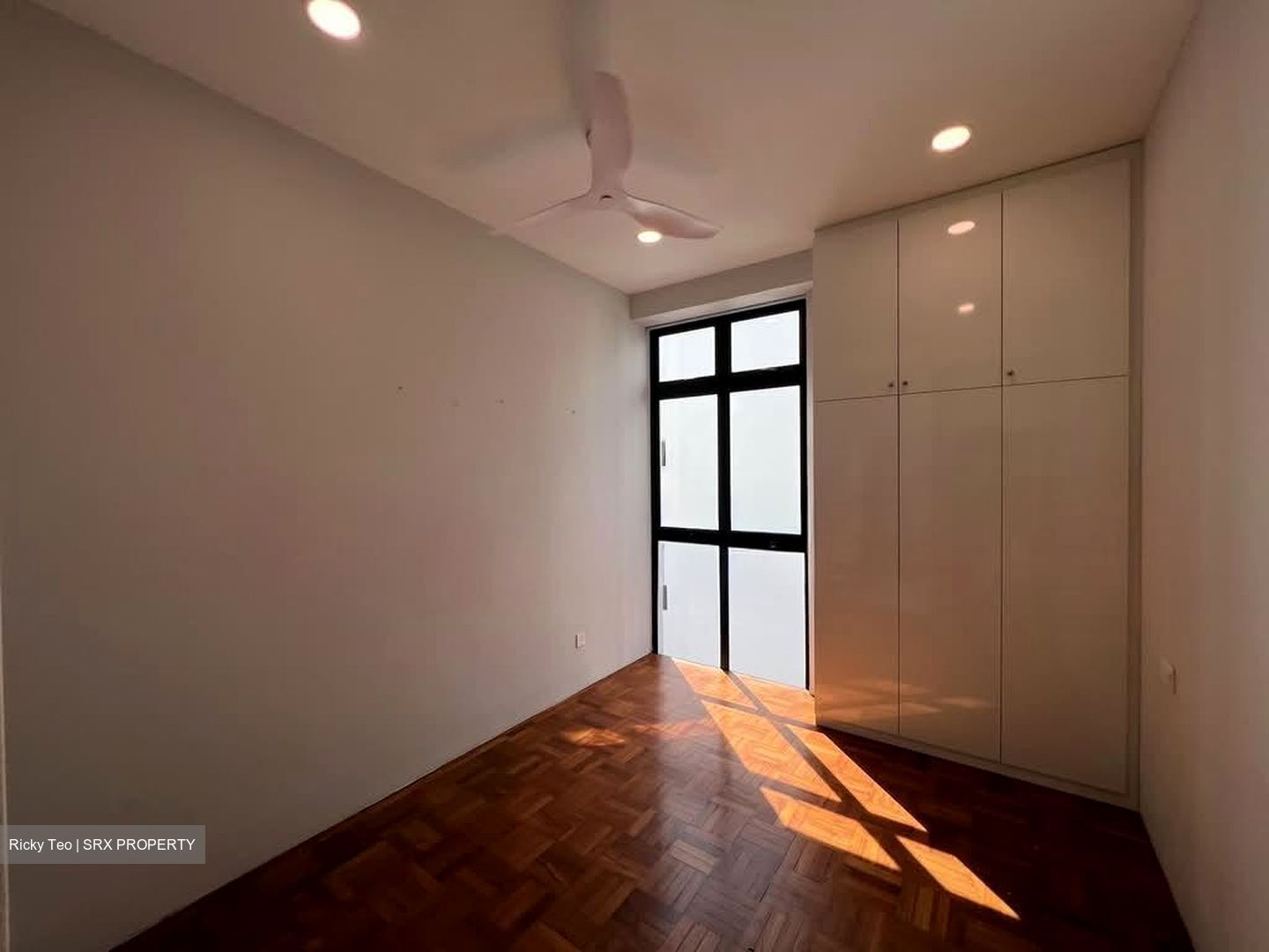Holland Hill Park (D10), Condominium #543988211